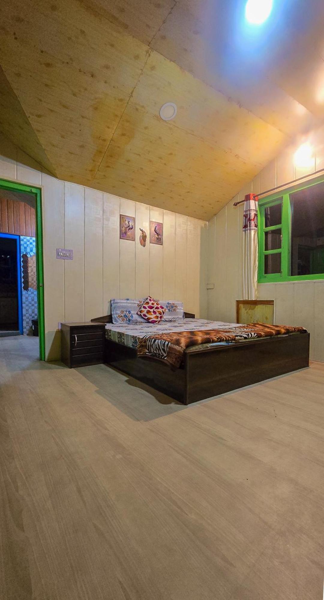 The City Escape Farmstay Shimla Habitación foto